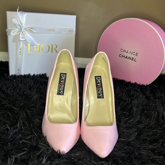 Pink high heels - Picture 5 of 5